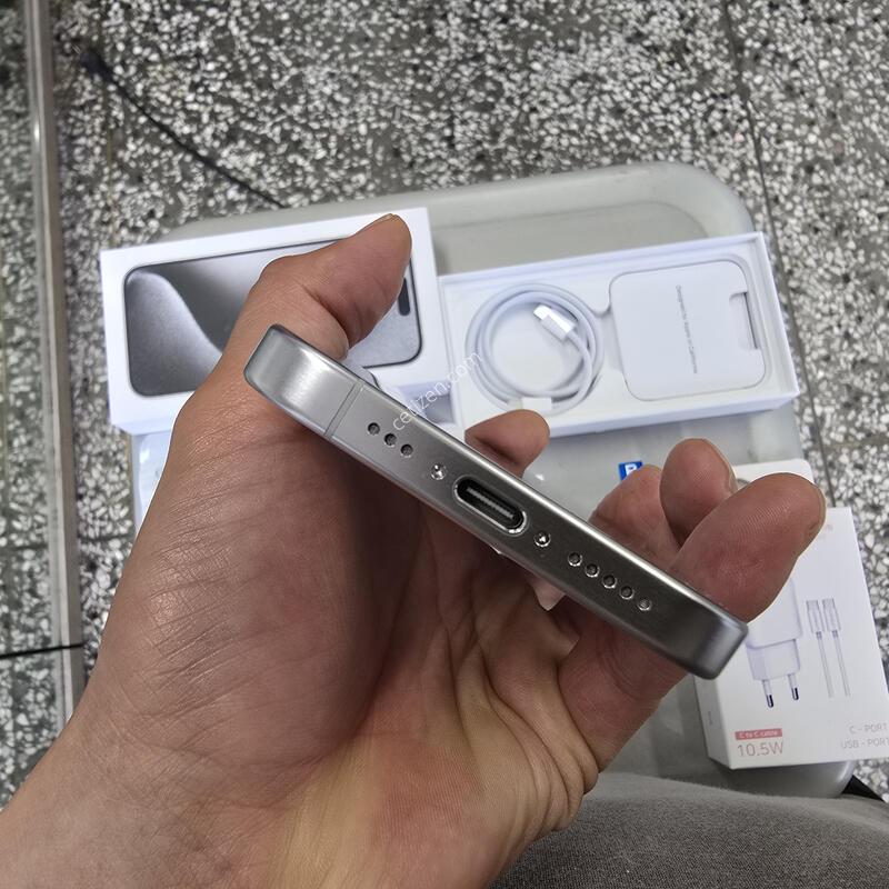 ������15���� 256G ȭ��Ʈ���� (���͸�89%) A�� ����� �˴ϴ�