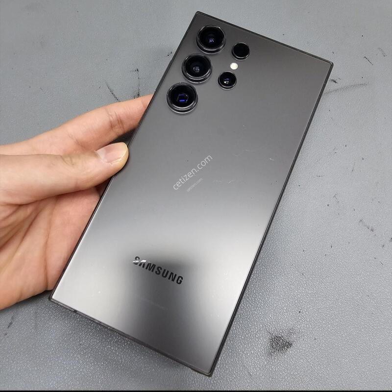 ������ S24��Ʈ�� 512GB ƼŸ������ ������ ������ ������ �߰���