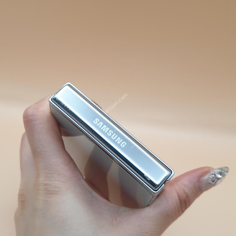 ������ Z�ø�5 5G ��Ʈ 256�Ⱑ �Ǹ��մϴ�-F731N