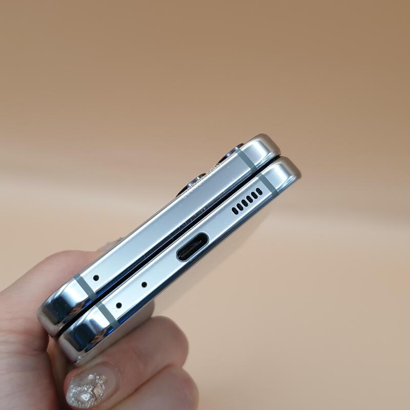 ������ Z�ø�5 5G ��Ʈ 256�Ⱑ �Ǹ��մϴ�-F731N