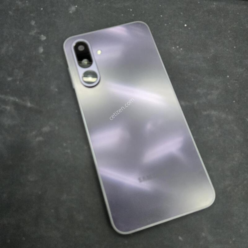 ƯAAA ������ ���̵�8 ���� 128GB SK ���ܻ� ��Ư��