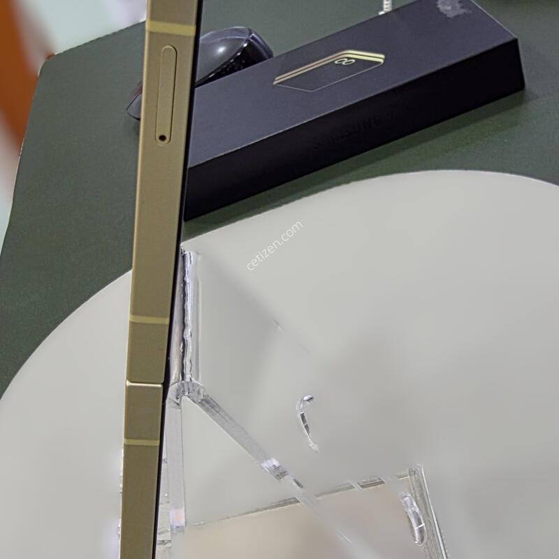 ������ �ø� 6 ���ο�  5G SM-F741-256 �˴ϴ�.���� ��ȯ��