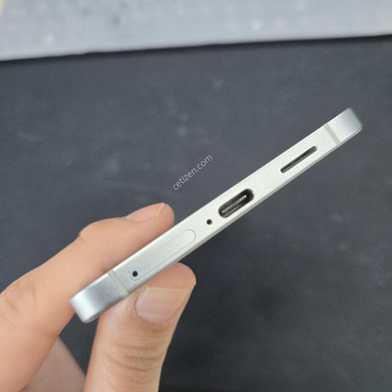 ������ S25���� ���̽����� 512GB �ڱ��� SSS�� ����ǰ��