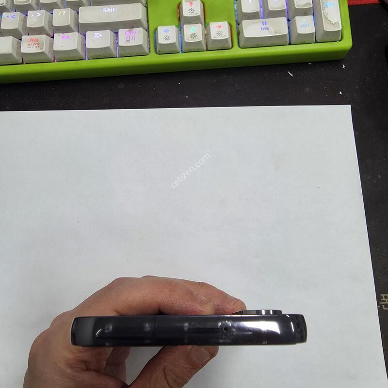 ������s23 ���ܻ� �������� �Ǹ��մϴ�.