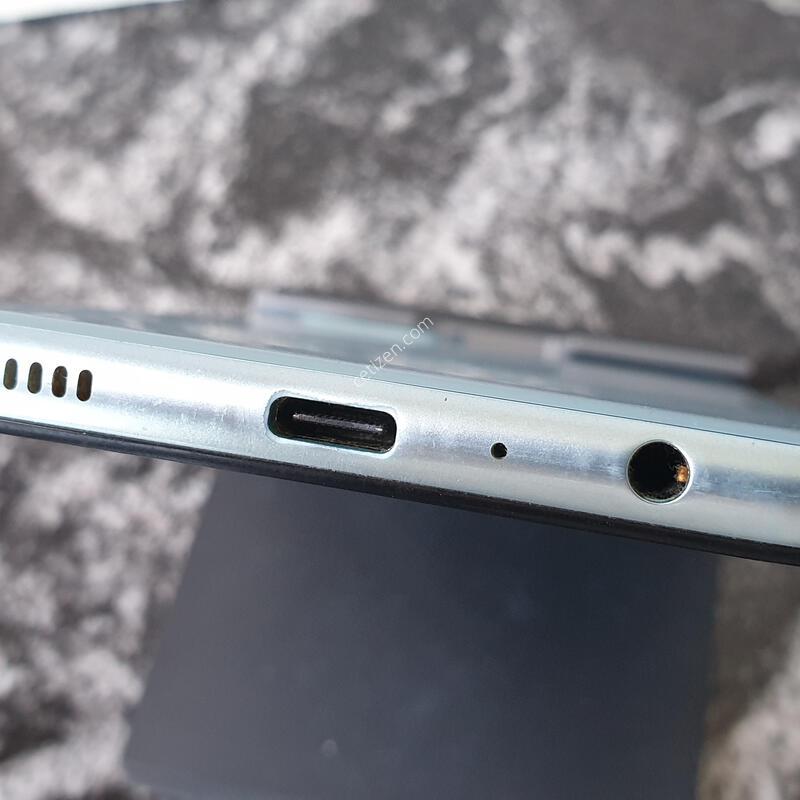LG �����ù���2 (M236L) �׸� 128�Ⱑ (0475557)
