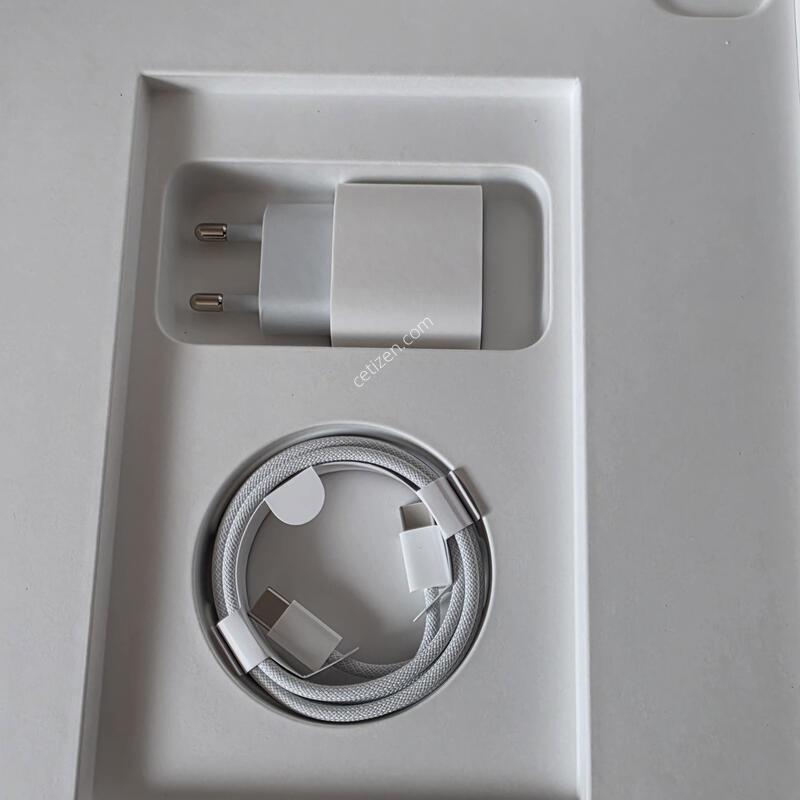 �����е� ���� 13 M4 wifi 256GB �ǹ�