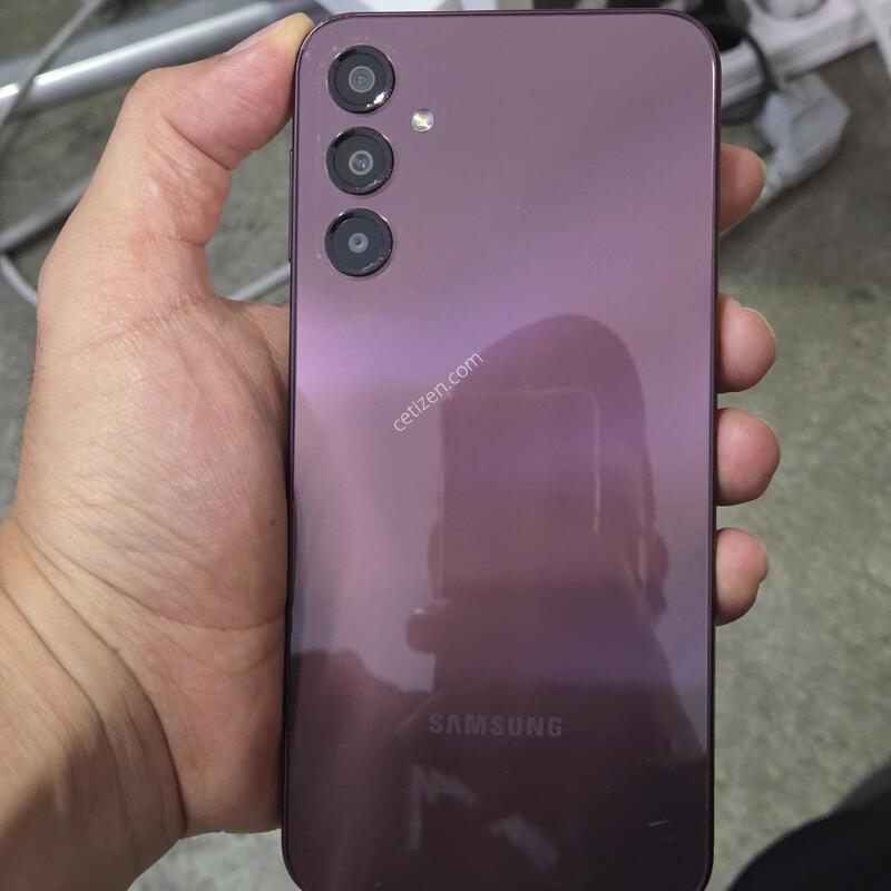 ������A24 (128GB)�˴ϴ�