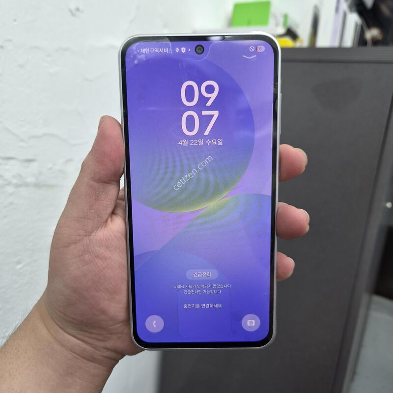 ������ A36 ȭ��Ʈ 128G