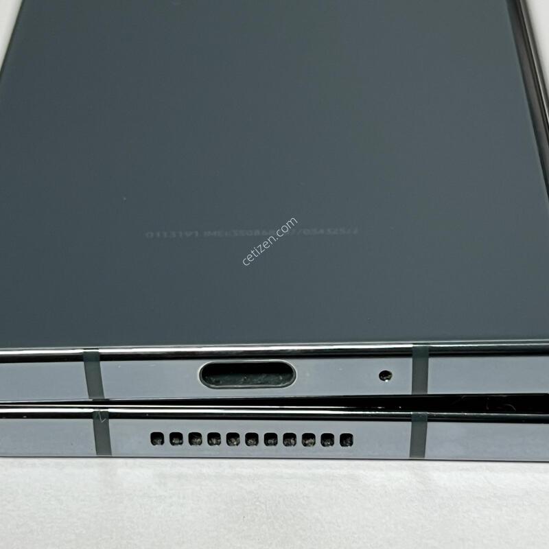 (1262) �Ｚ ������ Z����4 512G ���� F936S AA�� ��������