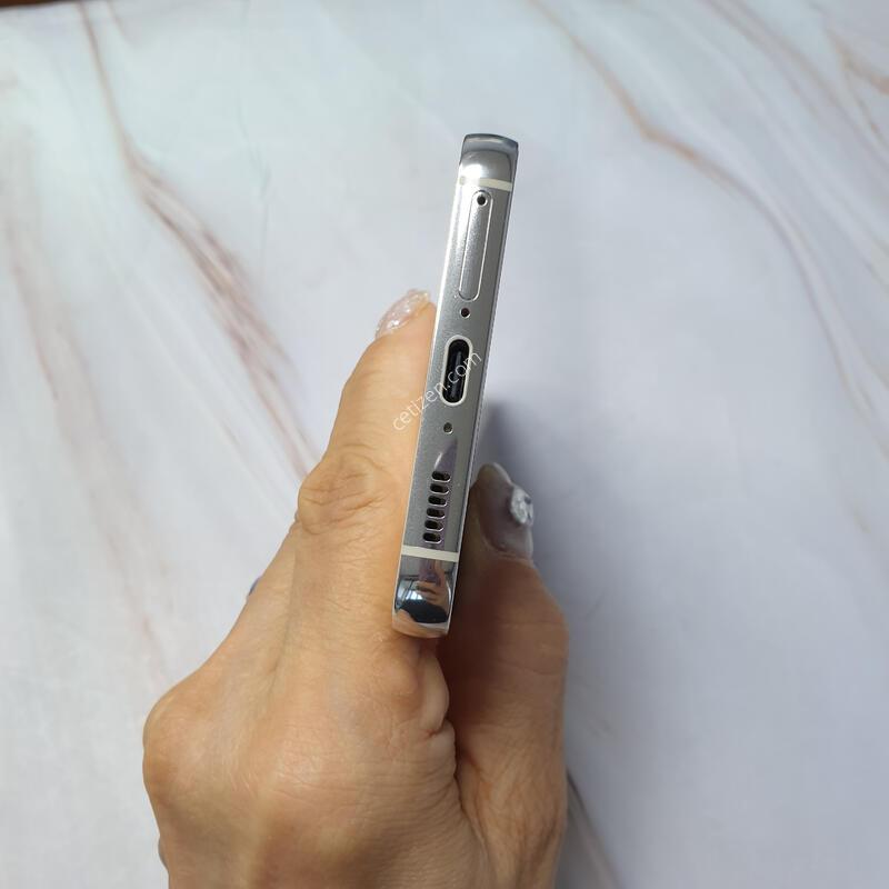 KT ������ S23 ũ�� 256G S�� �Ǹ��մϴ�