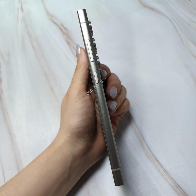 LG ������ S24��Ʈ�� ƼŸ�����̿÷� 256G S�� �Ǹ��մϴ�