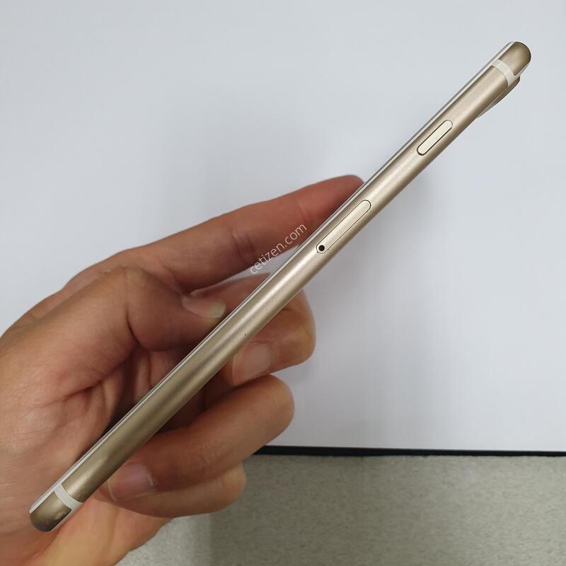 ������ 7�÷��� ��� 128GB �� ���͸�93%  203281