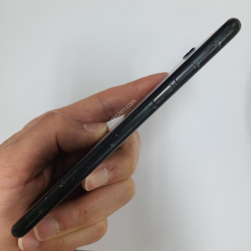 ������ 7 ��Ʈ���� 128G ���ܻ� �߰��� ���͸�95% 210750