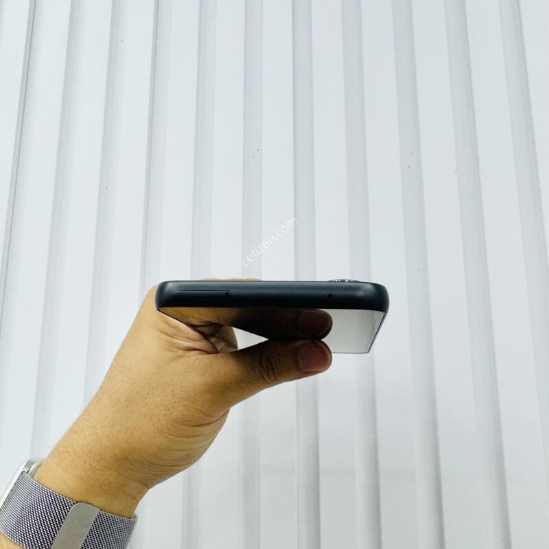 ����������4 ���� 128GB