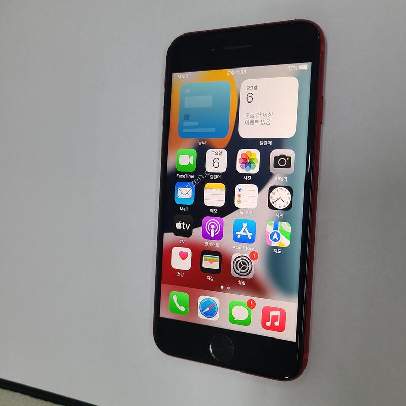 ������ 8 ���� 64G iOS 15.6 ���͸�100% 093566