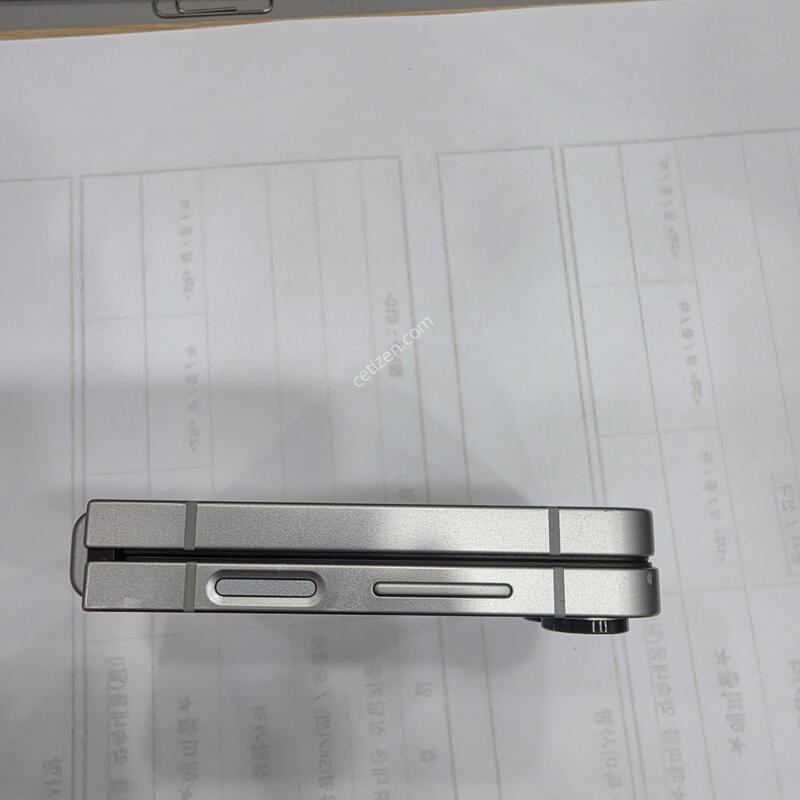 �ø�6 256GB A�� �Ǹ��մϴ�.