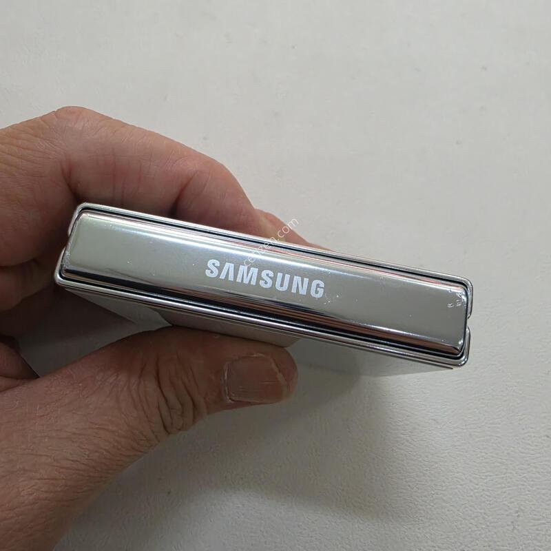 ������ Z�ø�5 512GB