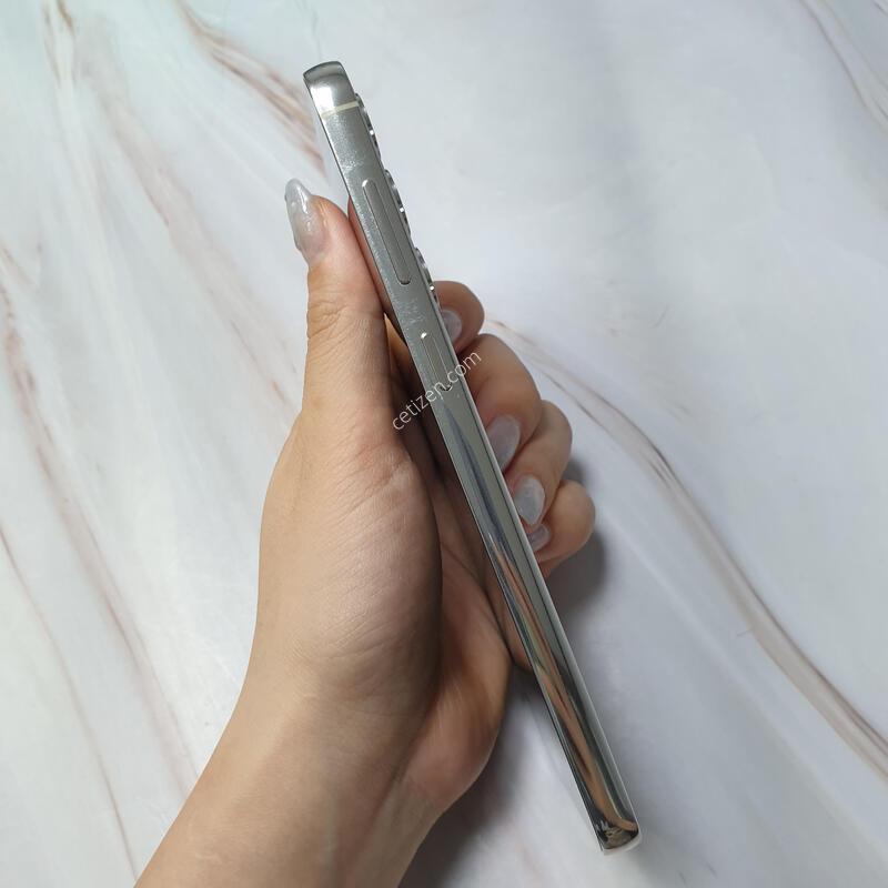 SK ������ S23+ ũ�� 256G S�� �Ǹ��մϴ�