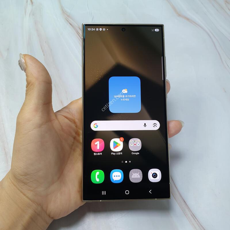 LG ������ S24��Ʈ�� ƼŸ�����ο� 256G S�� �Ǹ��մϴ�