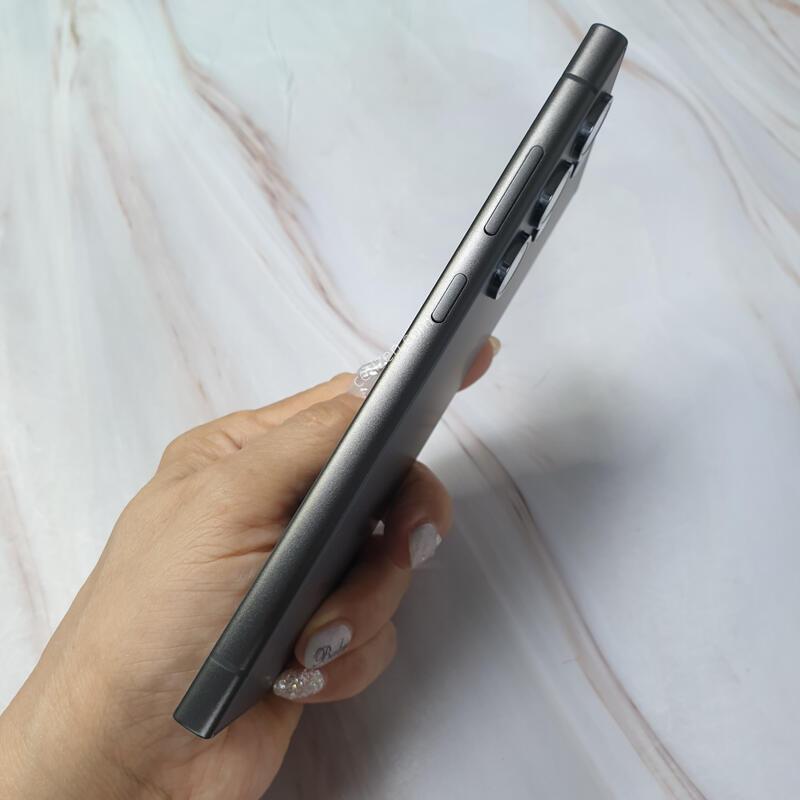 SK ������ S24��Ʈ�� ƼŸ������ 256G S�� �Ǹ��մϴ�