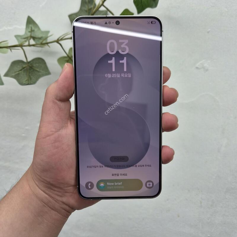 ������ S25 �÷��� �ǹ� 256G
