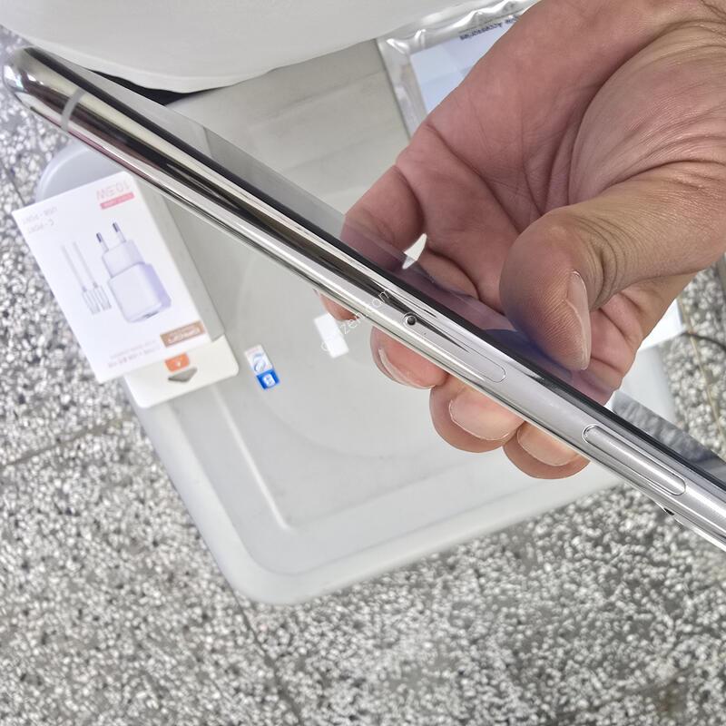 ������XS 256G ȭ��Ʈ���� (���͸�75%) ����� �˴ϴ�