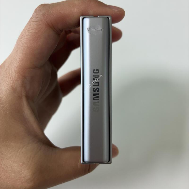 ������ �ø�6 �ǹ������� 256G ��밨�ִ� ��ǰ���� ������ �Ǹ��մϴ�.