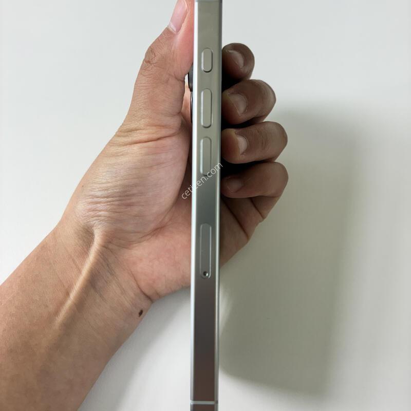 ������ 16���� ȭ��Ʈ 256G 89% ��밨 �ִ� ��ǰ ������ �Ǹ��մϴ�.