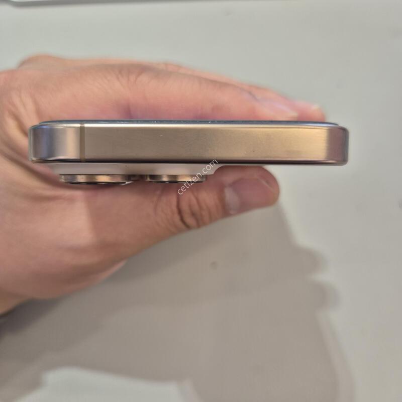 (A��,���͸�88%)������16���� 256G �������Ǹ��մϴ�.