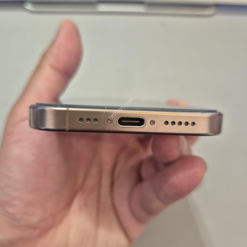 (A��,���͸�88%)������16���� 256G �������Ǹ��մϴ�.
