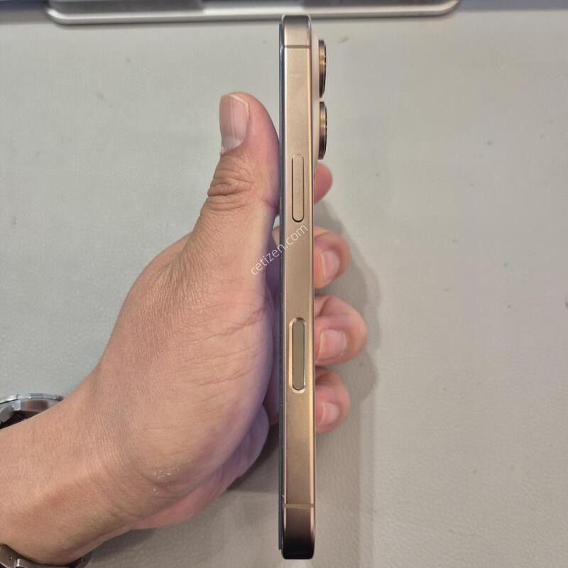 (A��,���͸�88%)������16���� 256G �������Ǹ��մϴ�.