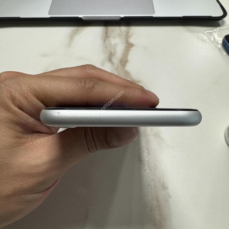 (100%)������SE2 128G ȭ��Ʈ �Ǹ��ؿ�.