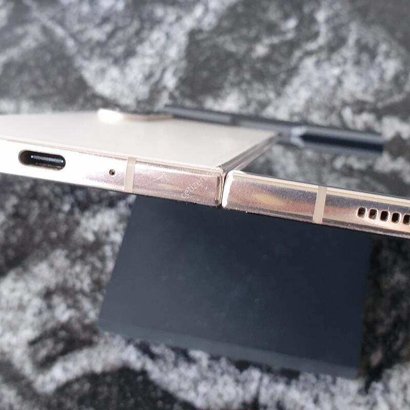 KT ������Z����4 (F936N) ��������� 256�Ⱑ (0071613)