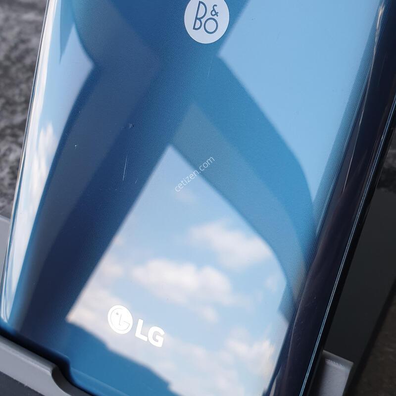 SK V30 (V300S) ���� 64�Ⱑ (0231005)