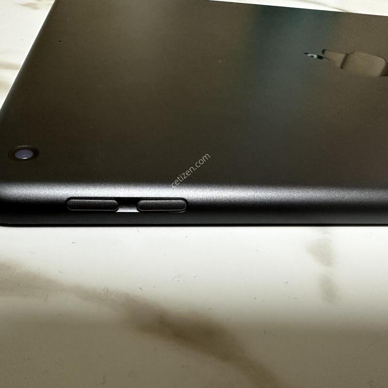�����е� 8���� 32G �������� �����̽� �׷���