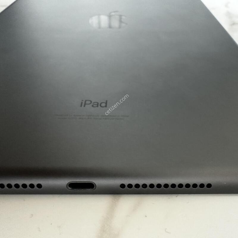 �����е� 8���� 32G �������� �����̽� �׷���