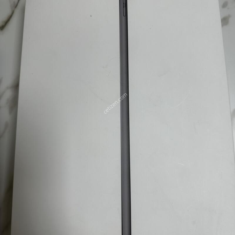 �����е� 8���� 32G �������� �����̽� �׷���