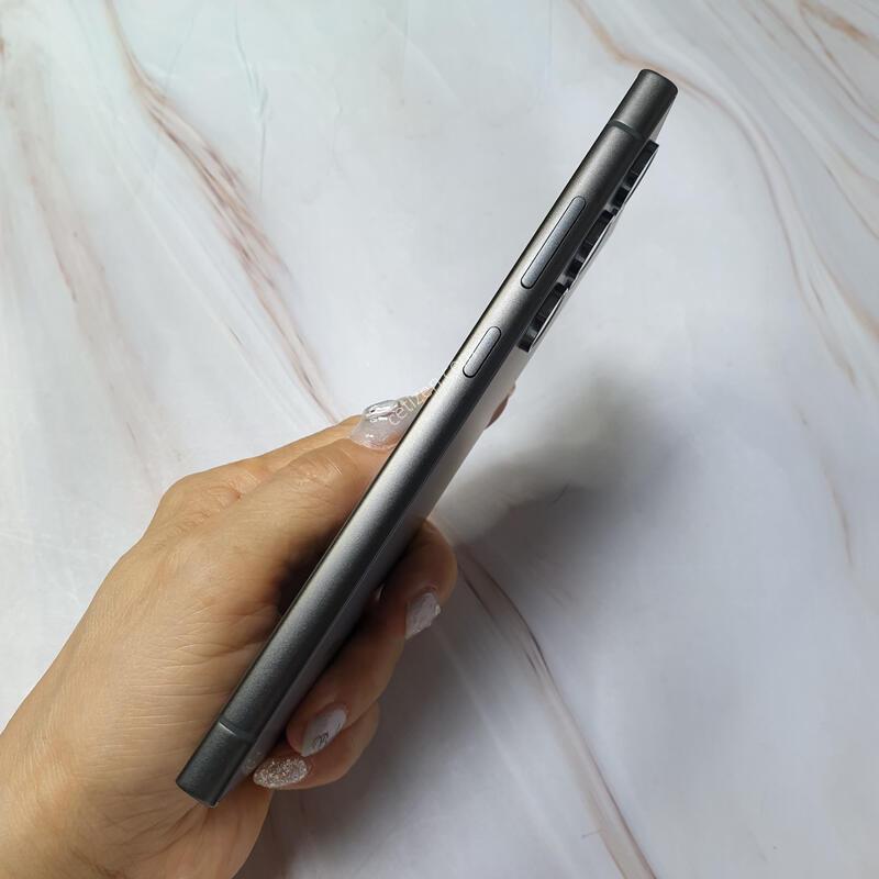 SK ������ S24��Ʈ�� ƼŸ������ 256G S�� �Ǹ��մϴ�