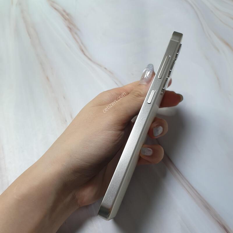 KT ������ S24 ���ο� 256G S�� �Ǹ��մϴ�