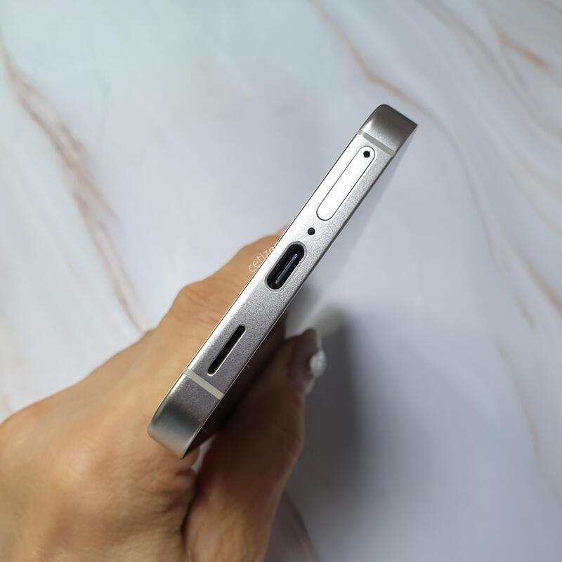 KT ������ S24 ���ο� 256G S�� �Ǹ��մϴ�