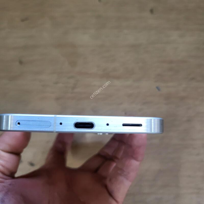 SK-A566 (������ ����6. 128GB) ȭ��Ʈ A�� �˴ϴ�. ����AS�Ⱓ��