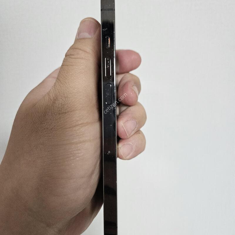 �ܿ뷮256GB🔋89% �ʤӤ��ä���