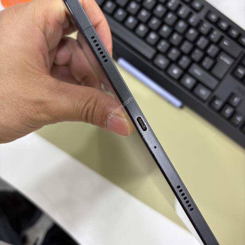 ������ A9+ ������ ��  �Ǹ��մϴ�.