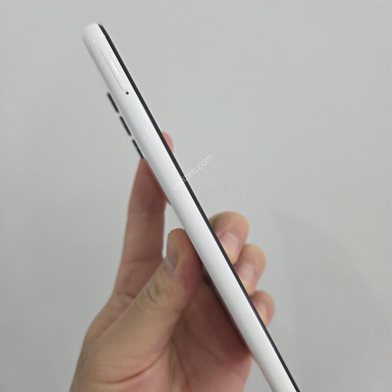 ������ A13 64GB ȭ��Ʈ A��