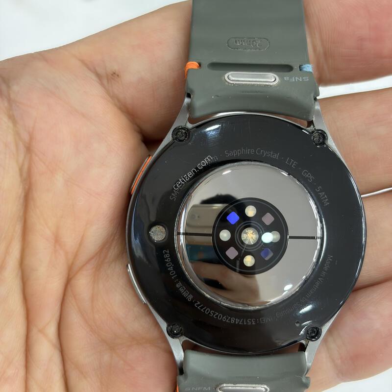 ������ ��ġ7 44mm  �ɸ��մϴ�.
