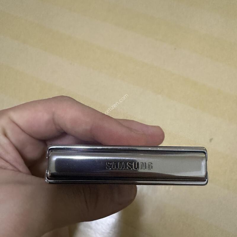 �ø�4 F721N