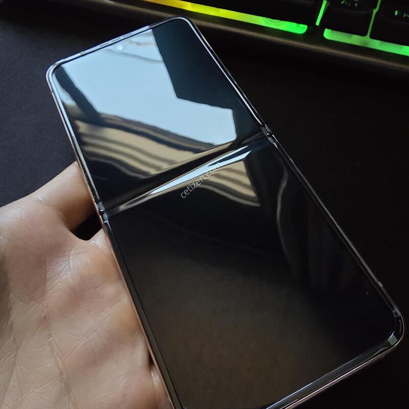 ������ Zflip4