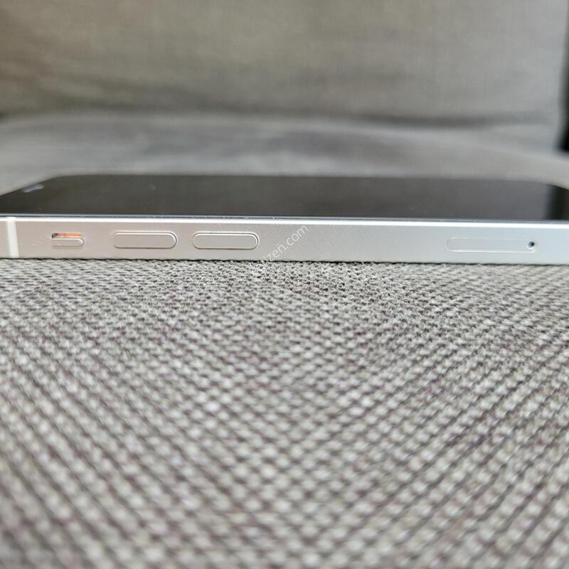 ������ 12�̴� ȭ��Ʈ 128GB/75%