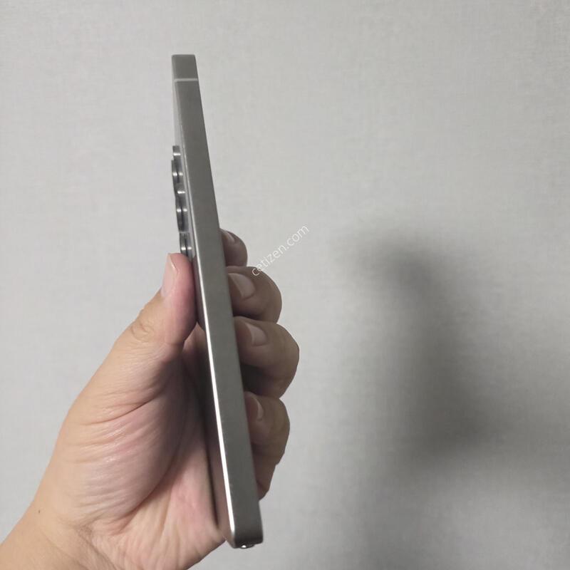 ������ S25��Ʈ�� ƼŸ�� ���� 256�Ⱑ A�� �Ⱦƿ�~