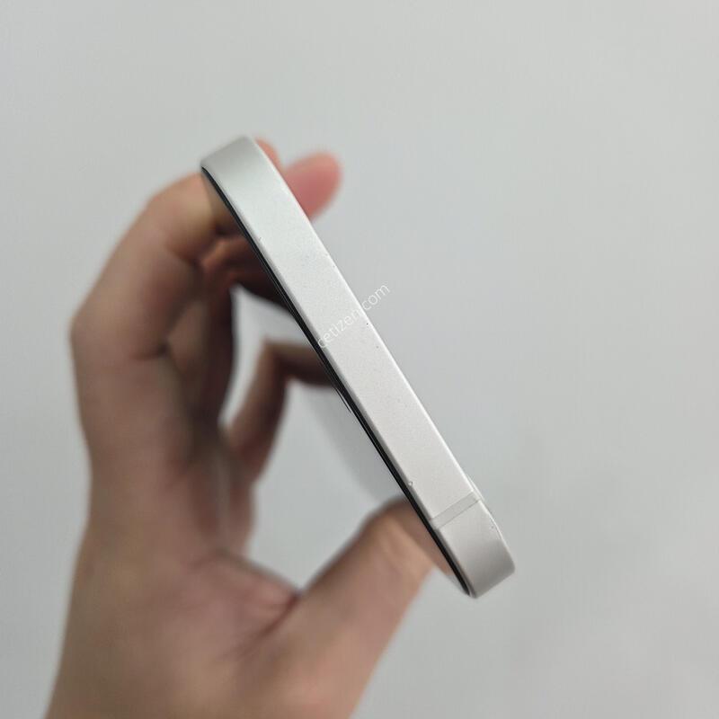������12 64GB ȭ��Ʈ
